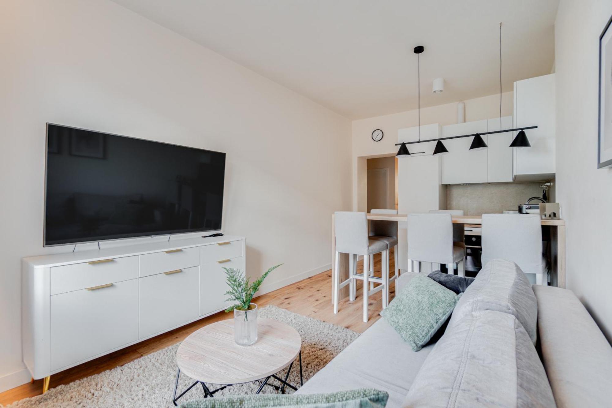 Bright Day Apartment - Self Check-In 24H, 10 Min Market Square Wroclaw Luaran gambar